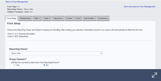 Form Setup screen displaying Steve Jobs as Reporting Owner for an Apple Inc. filing, with radio button option for Group Owners.